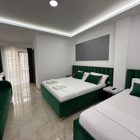 Hotel Leodori 1 Shengjin Bagian luar foto